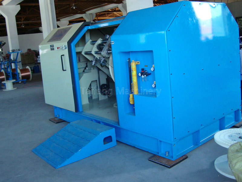 懸臂絞線機(jī)